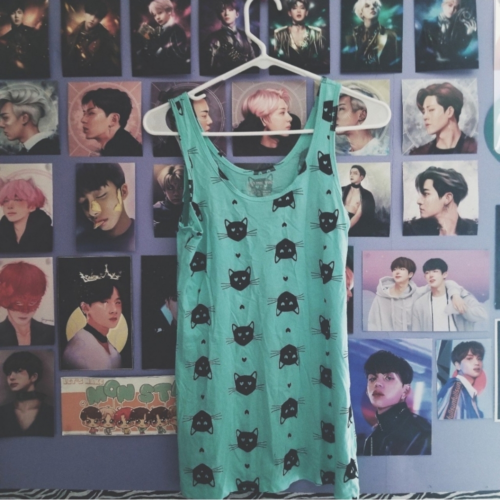 Cat pattern tank top